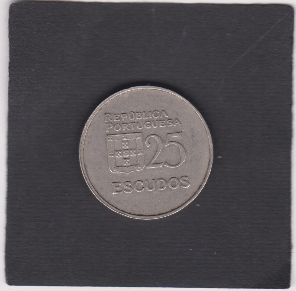 1980 - 25 Escudos - Scudo Valore lato destro - Portogallo